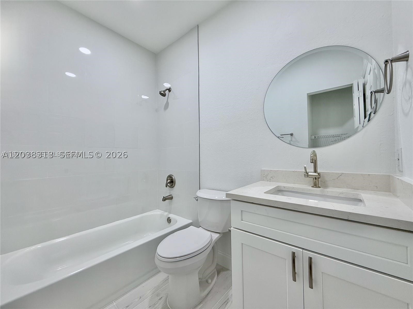 4412 Woodland Cir #4412, Tamarac FL 33319