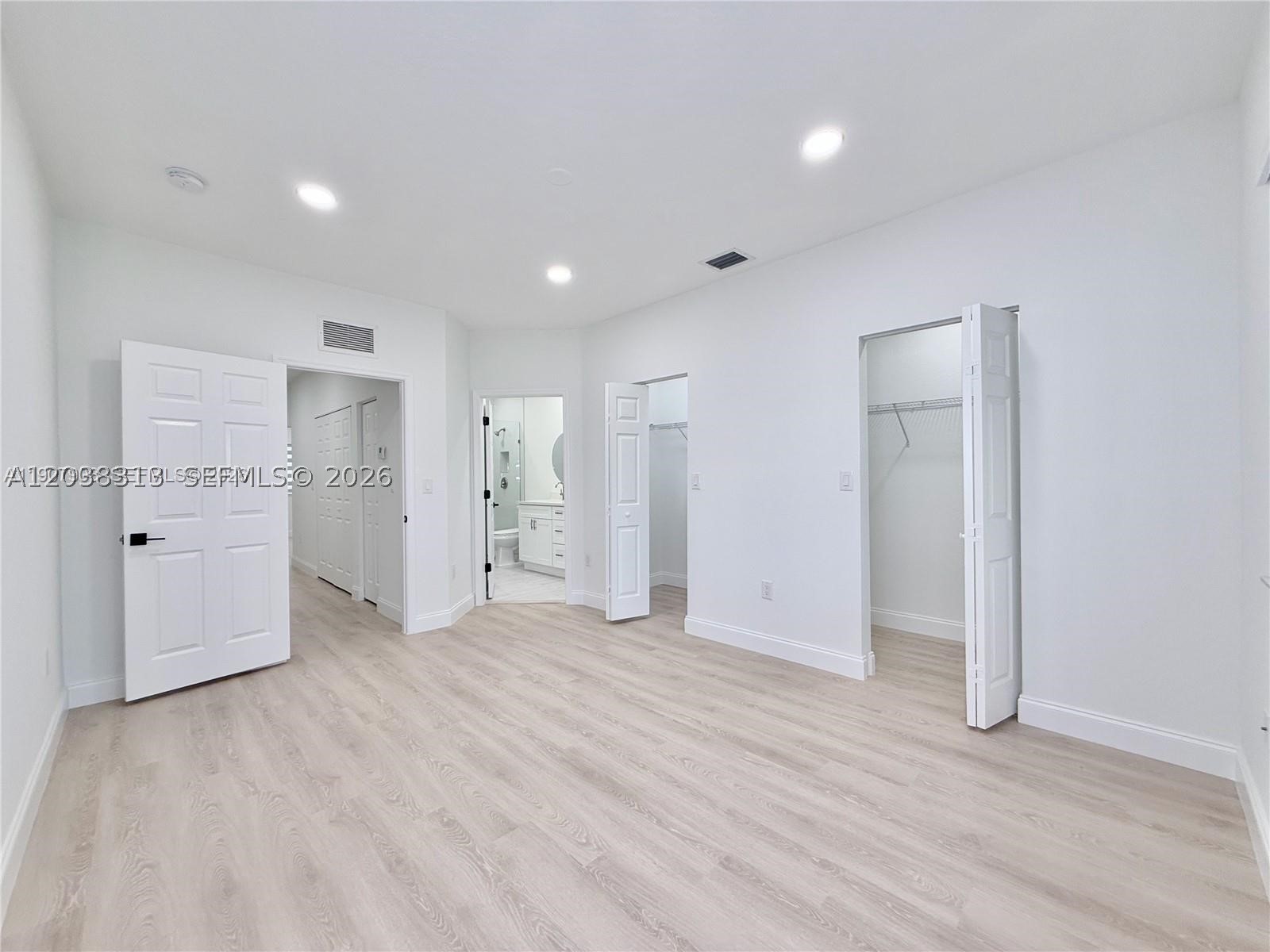 4412 Woodland Cir #4412, Tamarac FL 33319