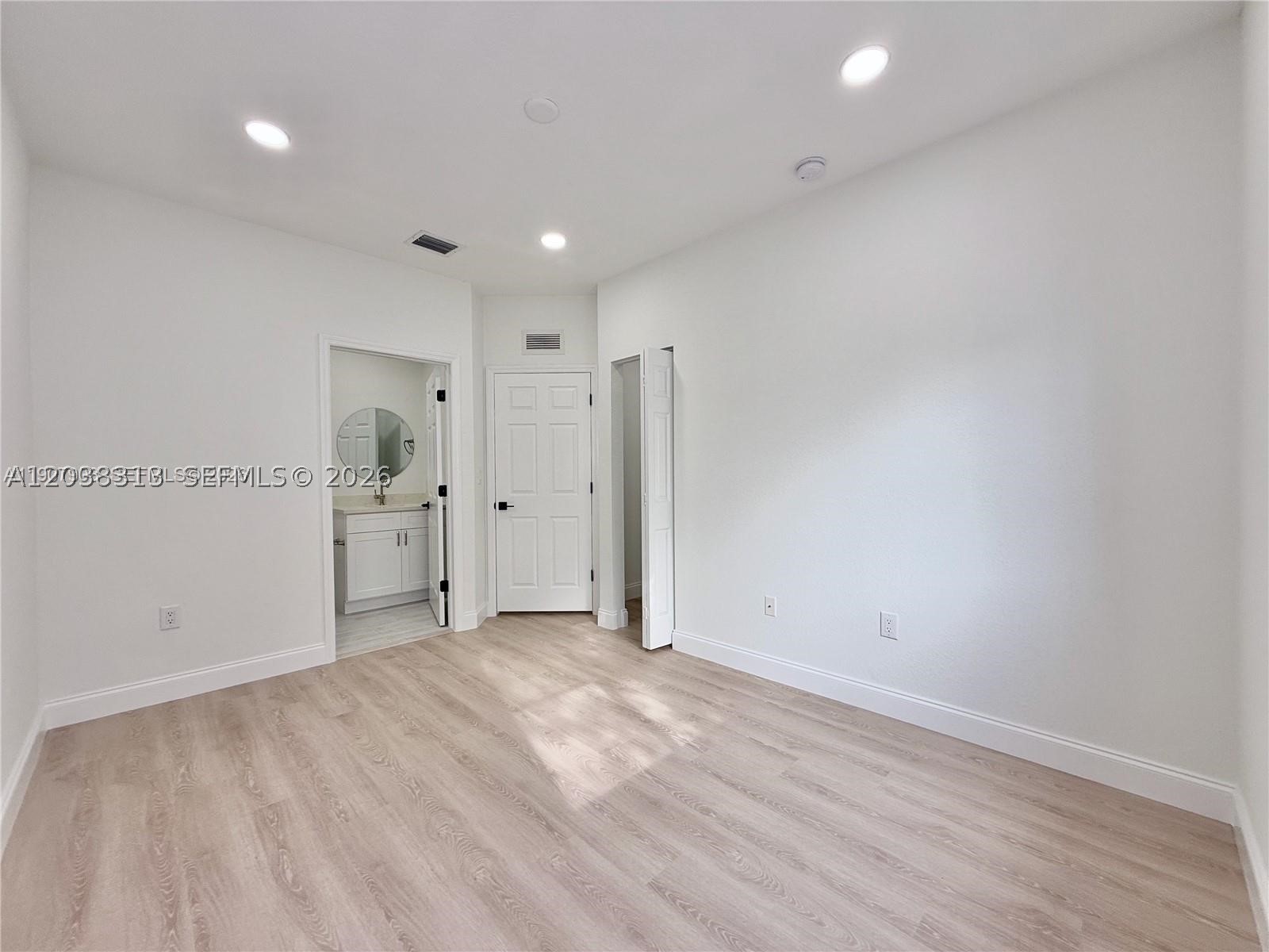 4412 Woodland Cir #4412, Tamarac FL 33319