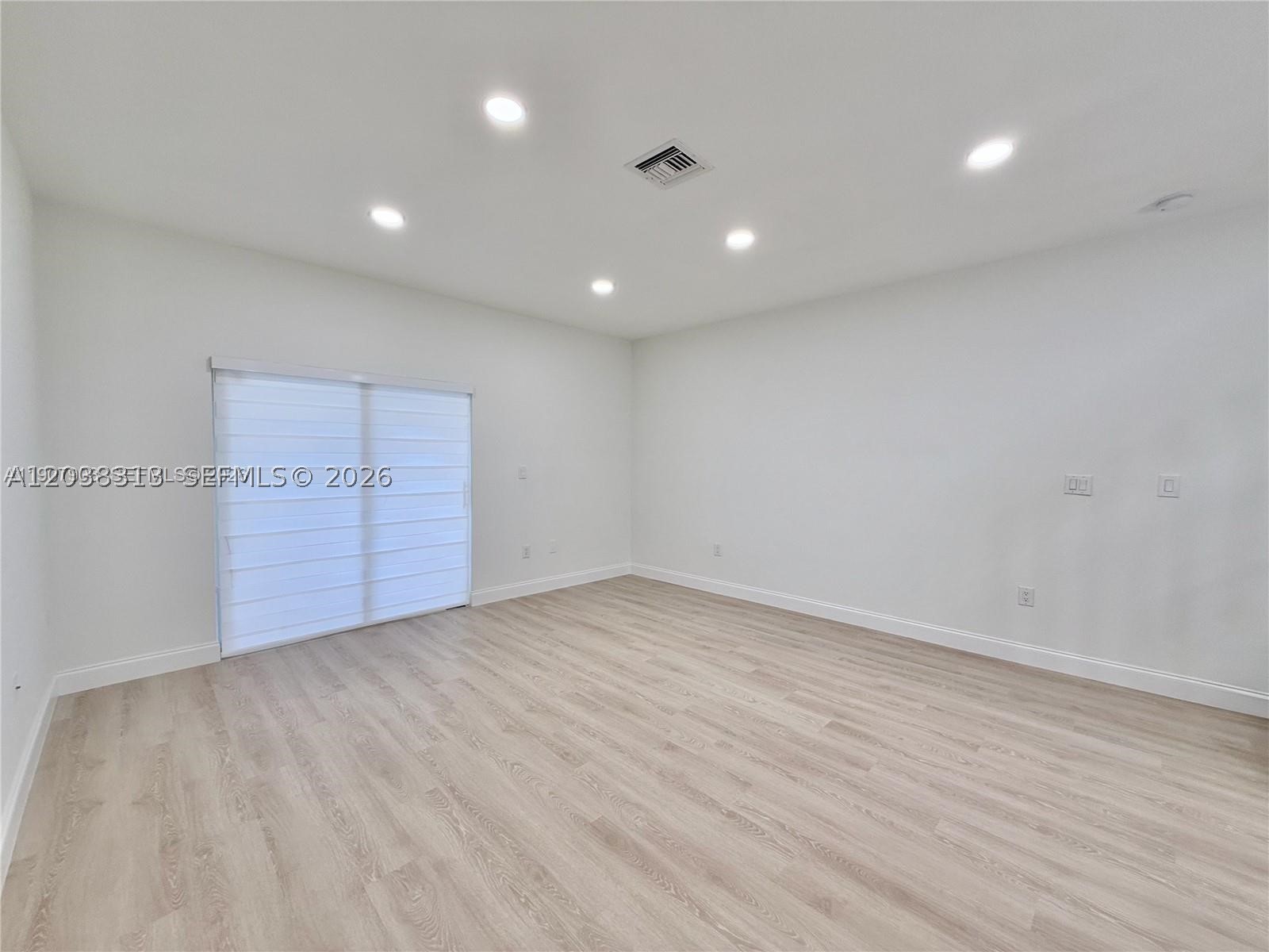 4412 Woodland Cir #4412, Tamarac FL 33319