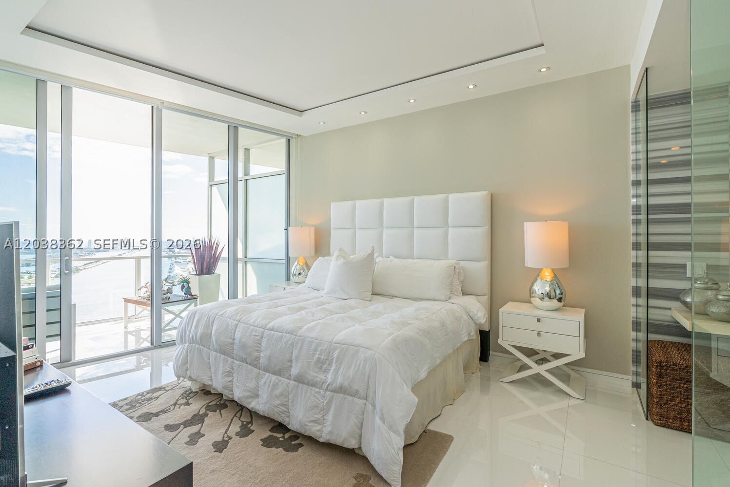 1100 Biscayne Blvd #4103, Miami FL 33132
