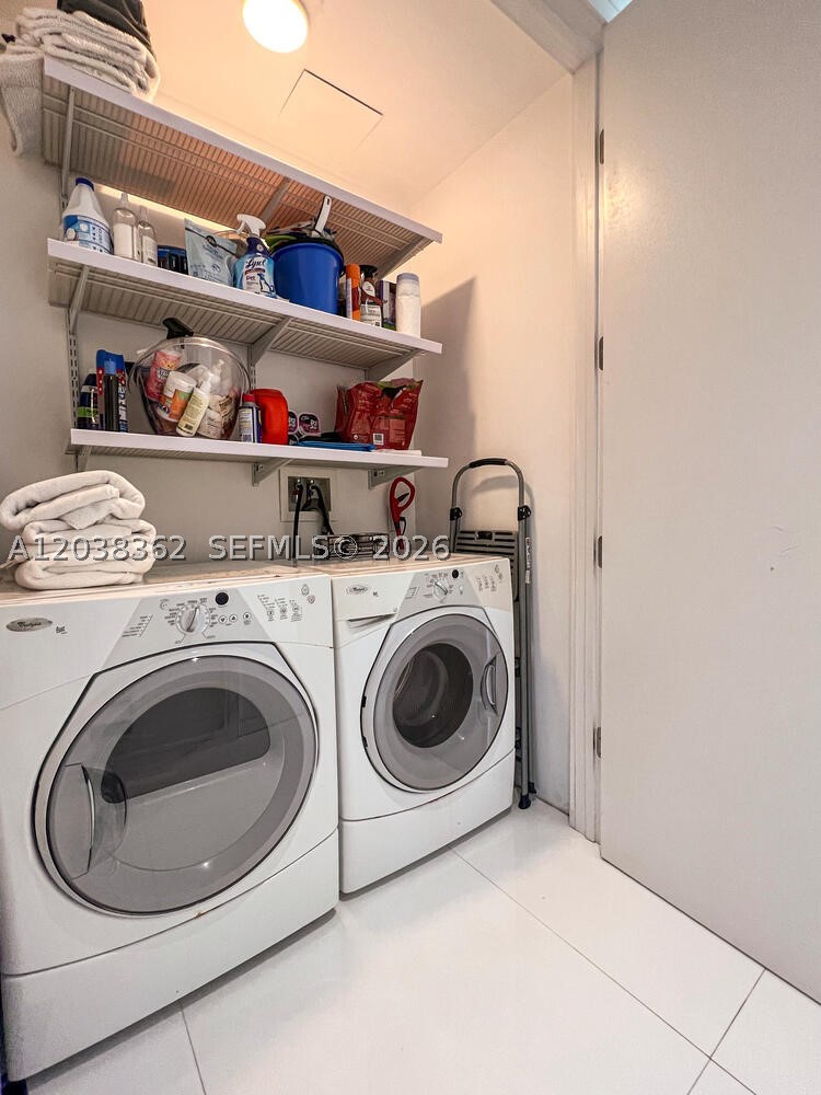1100 Biscayne Blvd #4103, Miami FL 33132