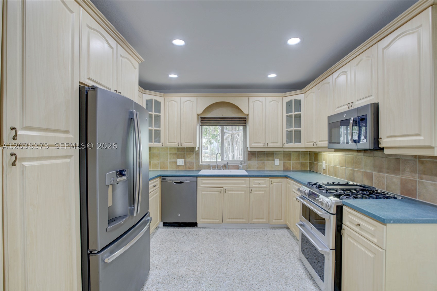 616 SW 11th Ct, Fort Lauderdale FL 33315