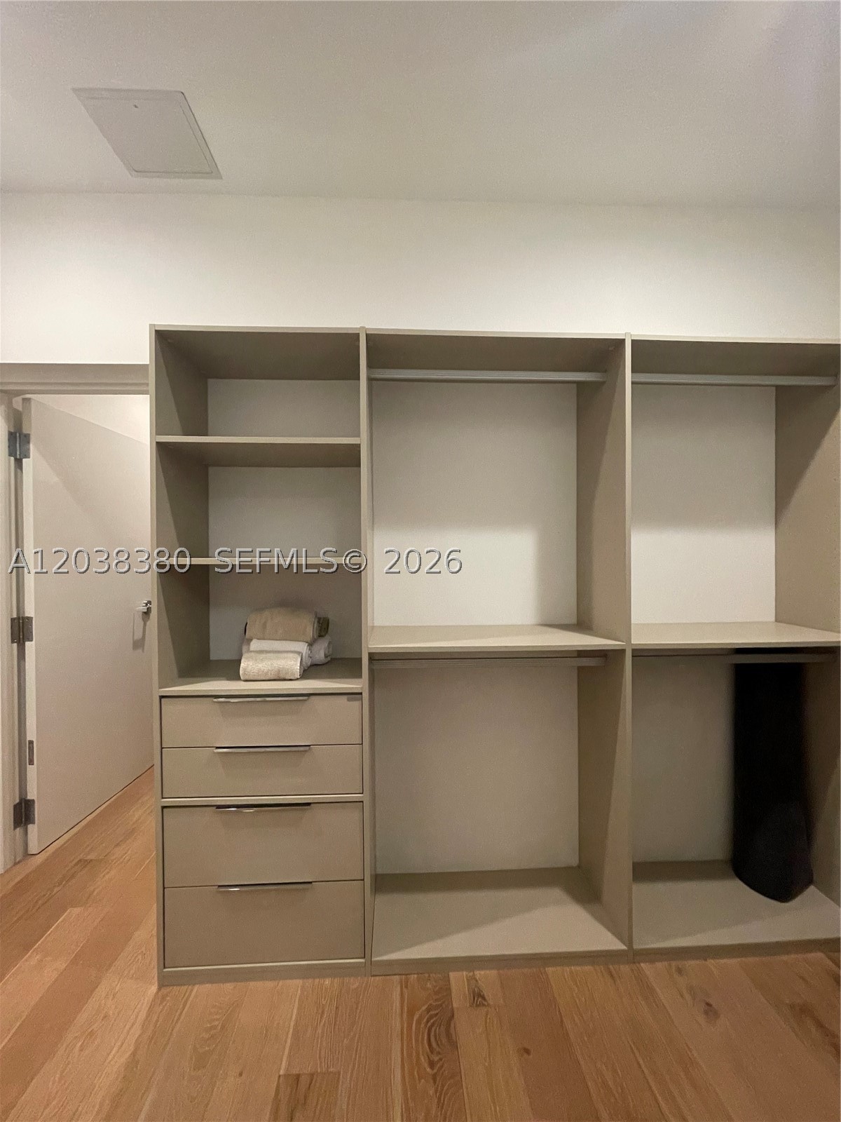 601 NE 27th St #201, Miami FL 33137