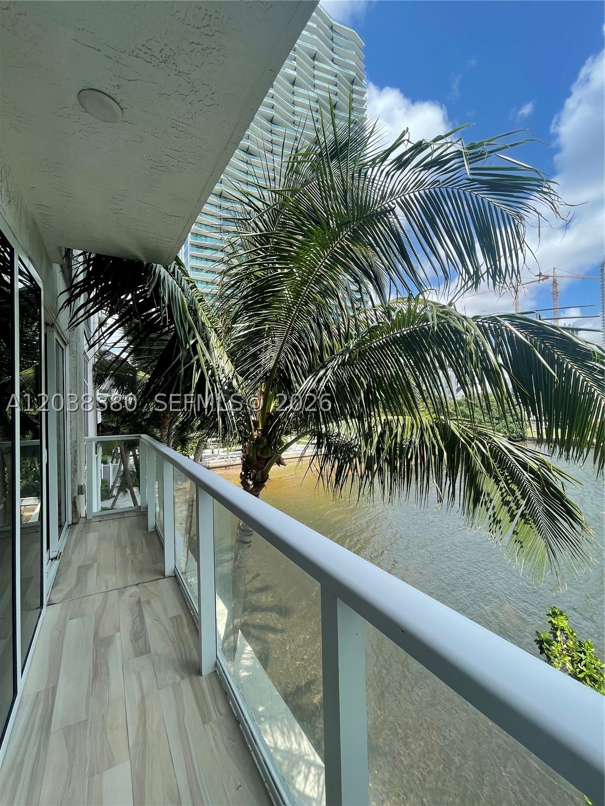 601 NE 27th St #201, Miami FL 33137