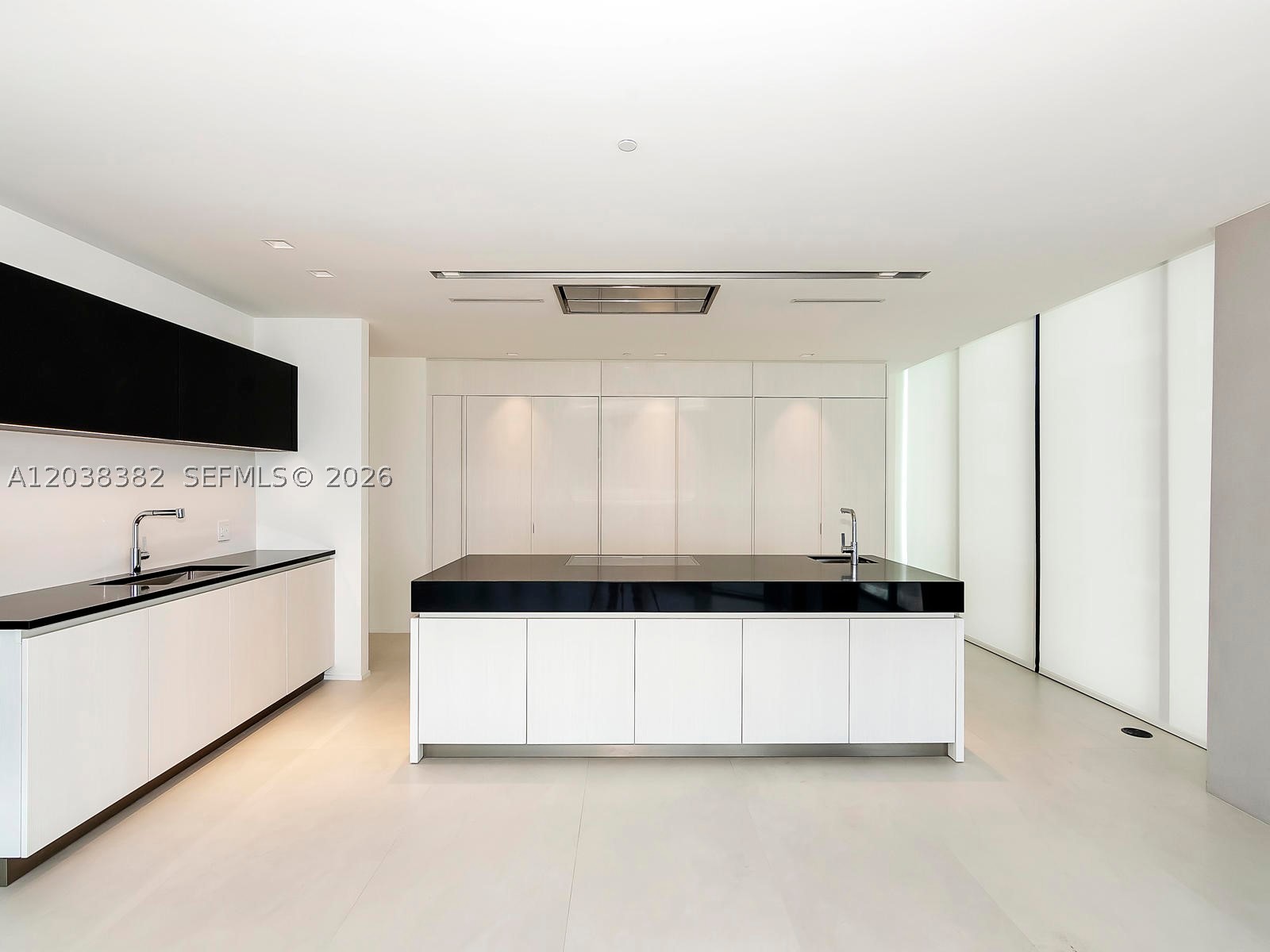 1000 Biscayne Blvd #2002, Miami FL 33132