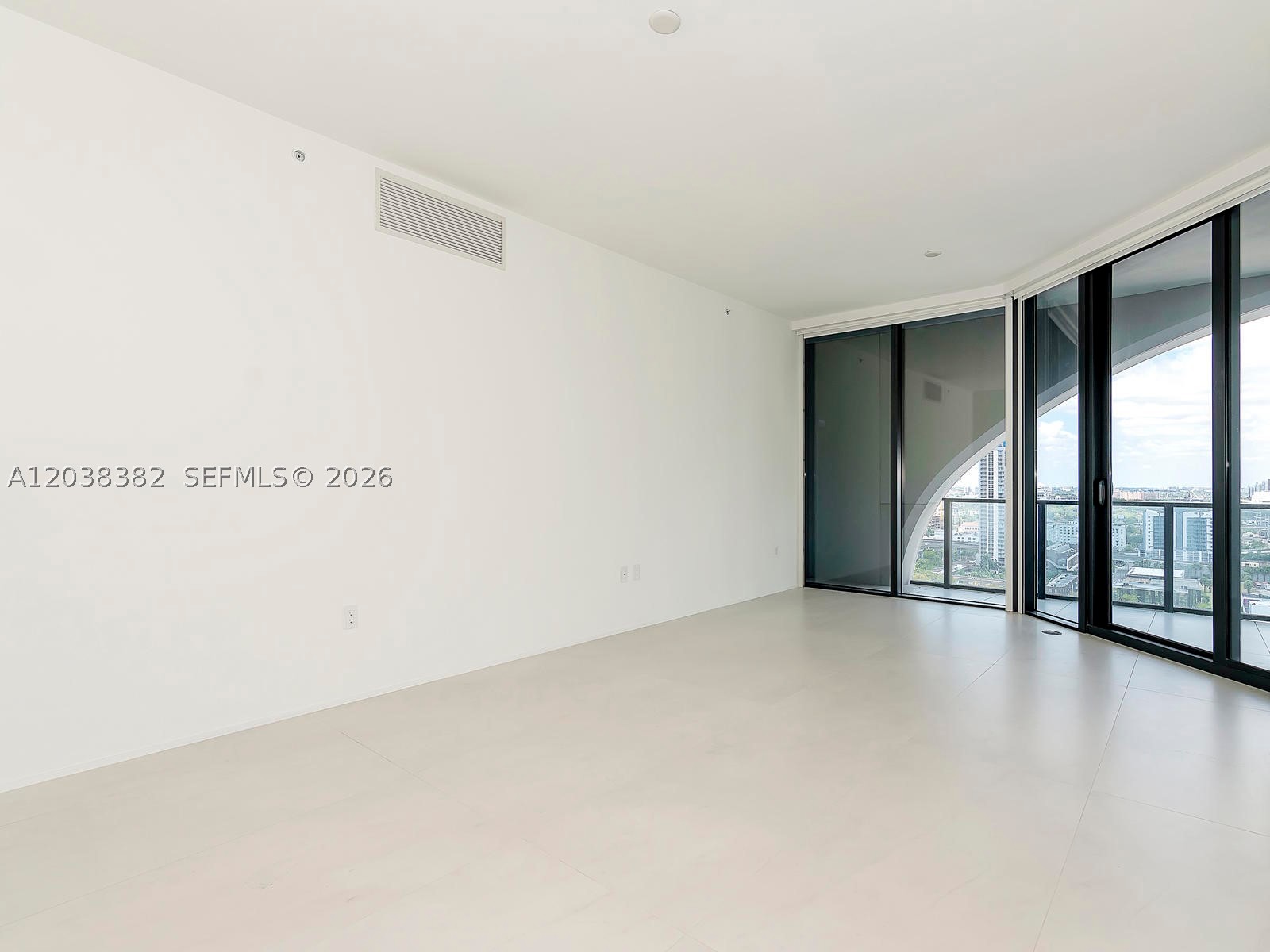 1000 Biscayne Blvd #2002, Miami FL 33132