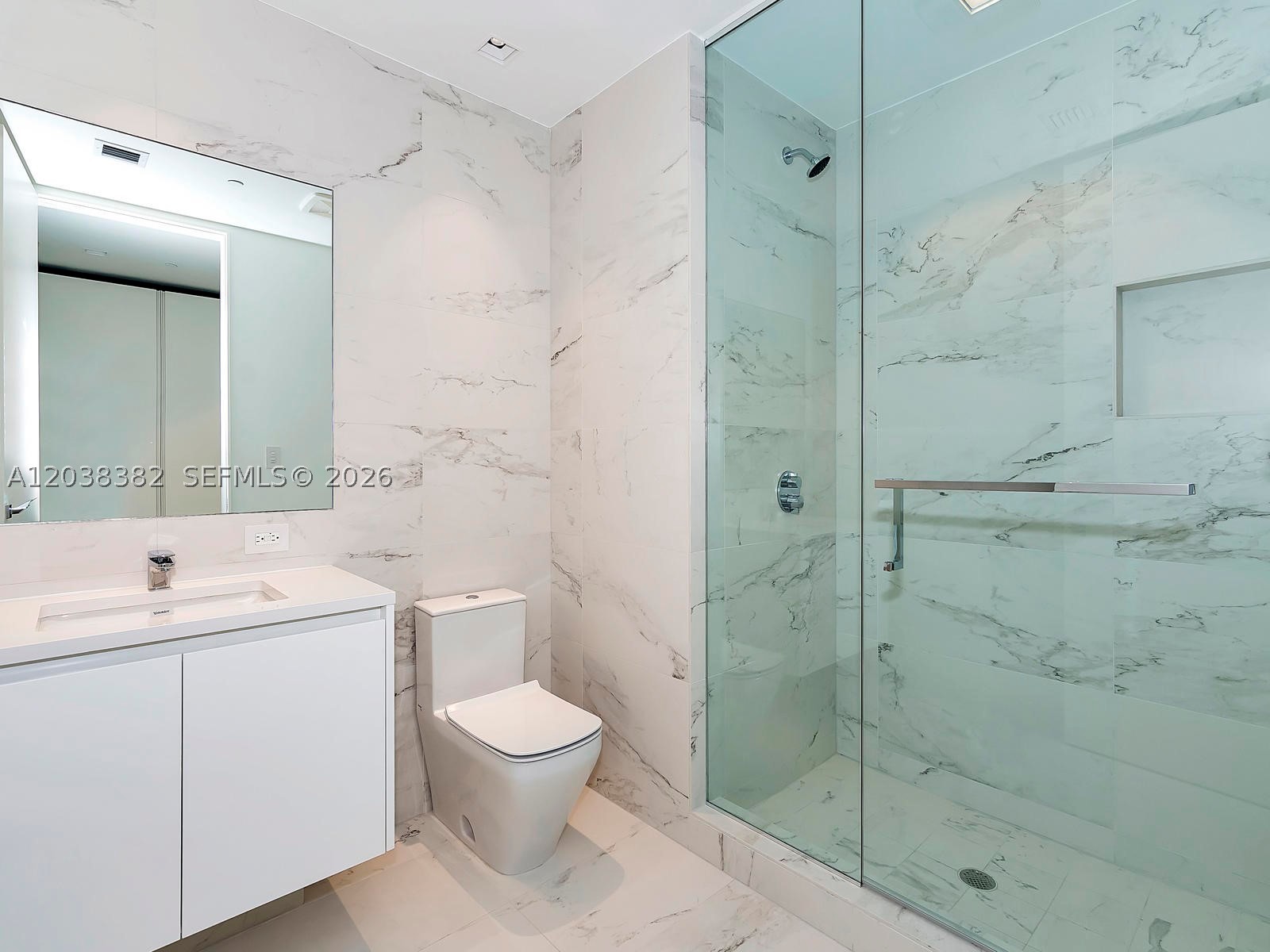 1000 Biscayne Blvd #2002, Miami FL 33132