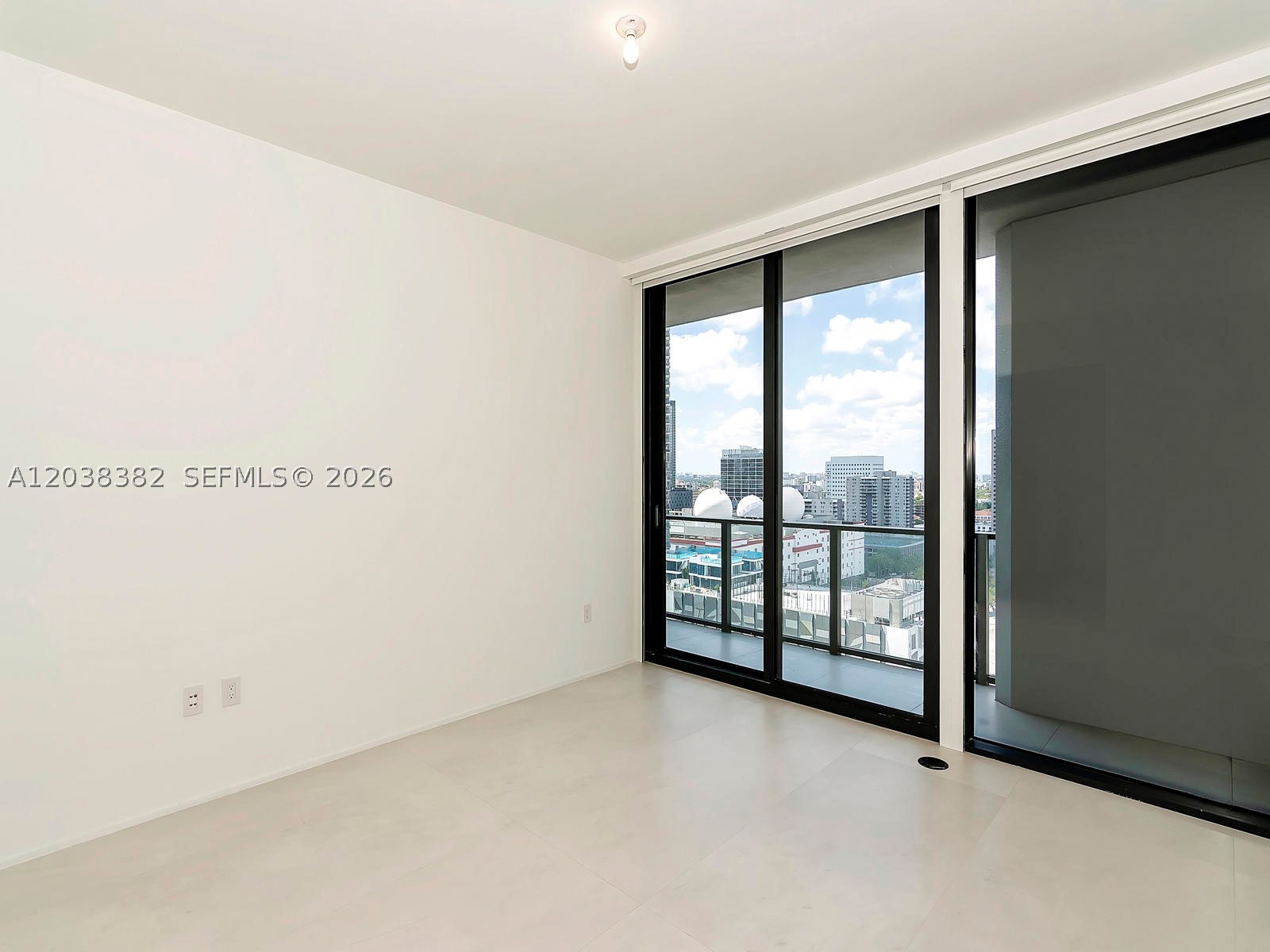 1000 Biscayne Blvd #2002, Miami FL 33132