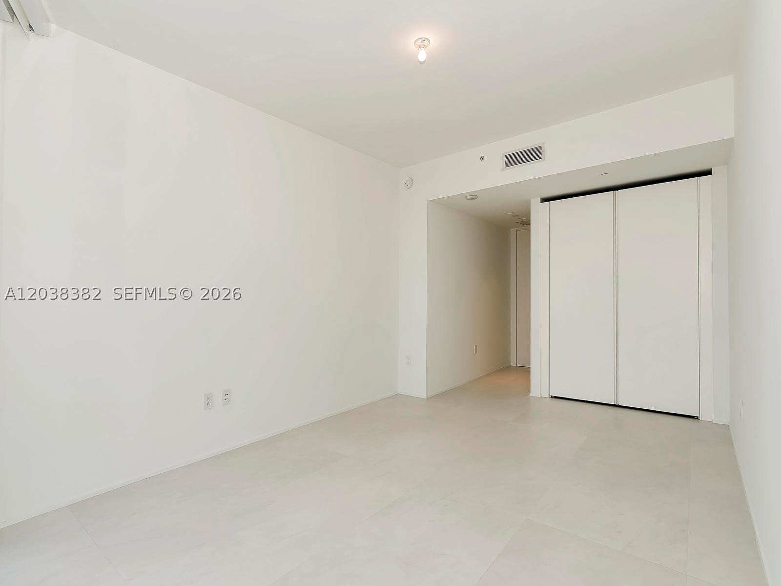 1000 Biscayne Blvd #2002, Miami FL 33132