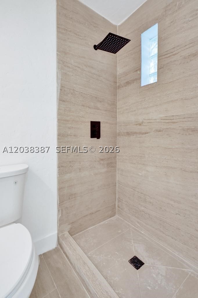 2129 NE 123rd St #0, North Miami FL 33181