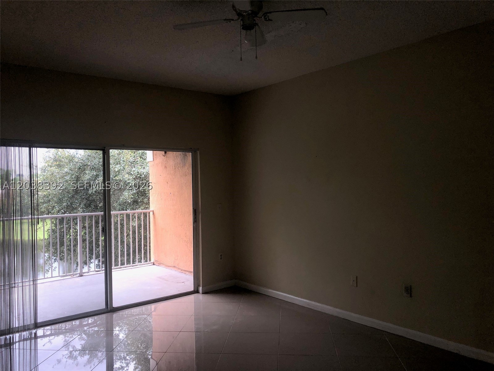 6992 SW 39th St #I101, Davie FL 33314