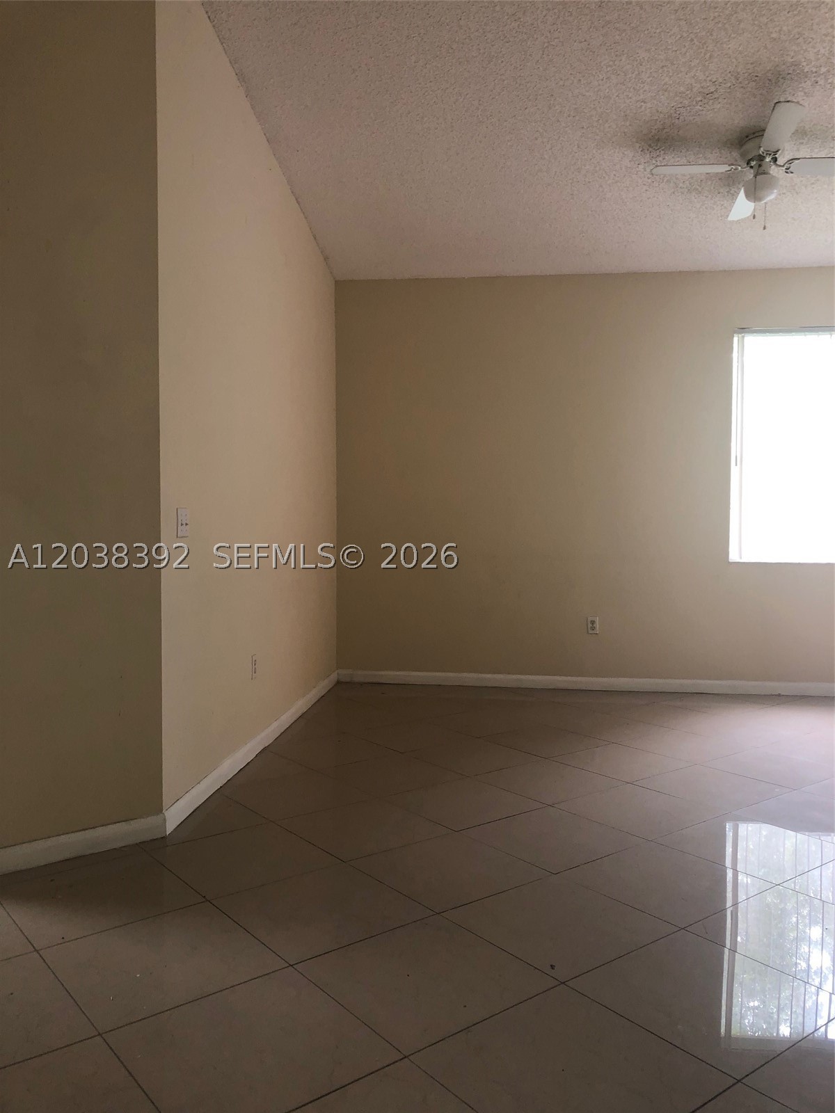 6992 SW 39th St #I101, Davie FL 33314