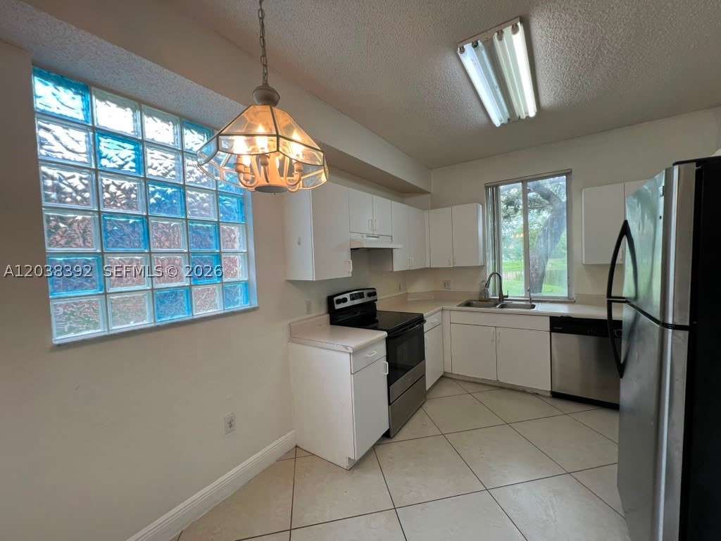 6992 SW 39th St #I101, Davie FL 33314