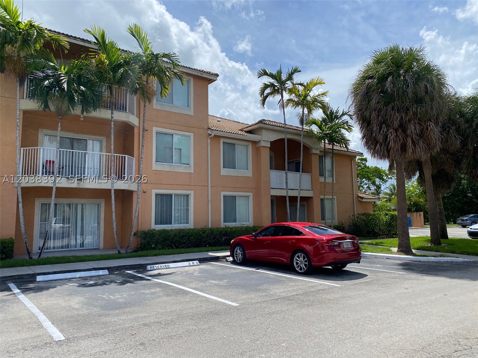 6992 SW 39th St #I101, Davie FL 33314