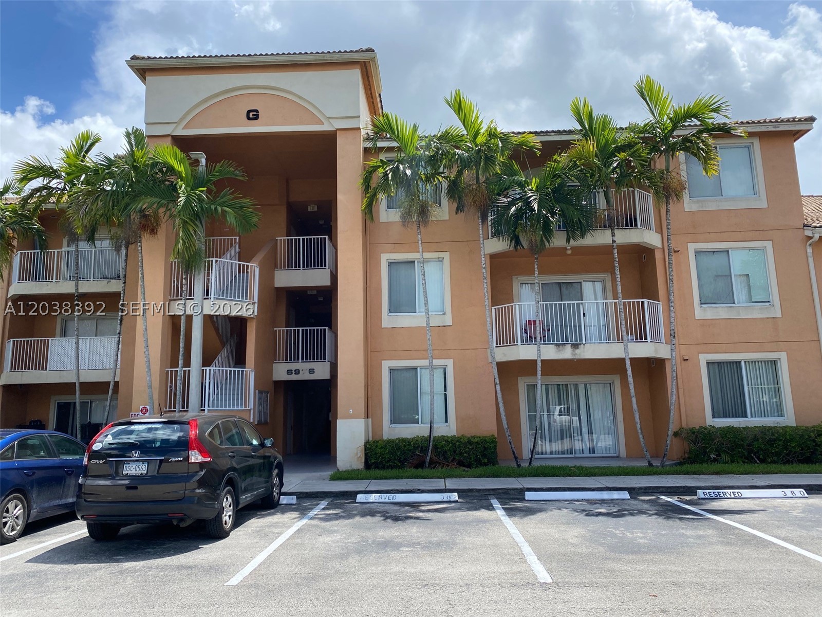 6992 SW 39th St #I101, Davie FL 33314