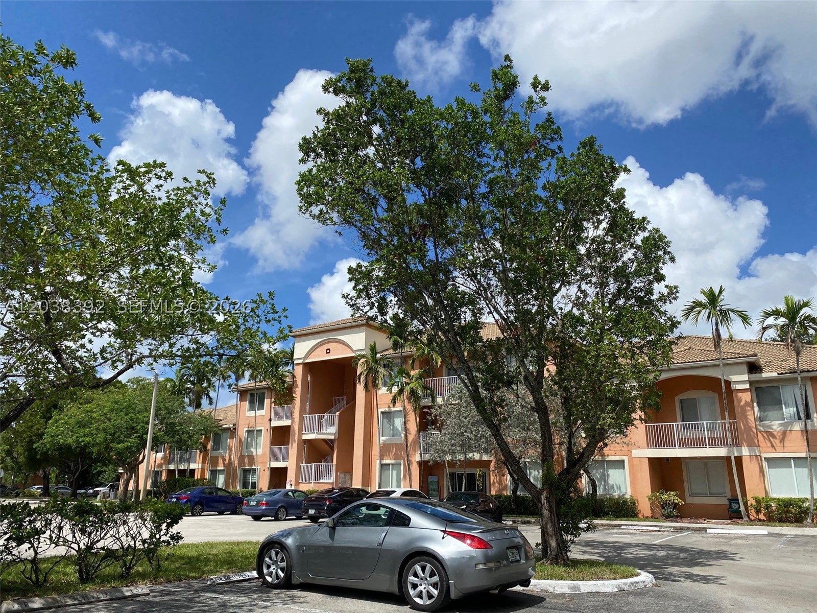 6992 SW 39th St #I101, Davie FL 33314