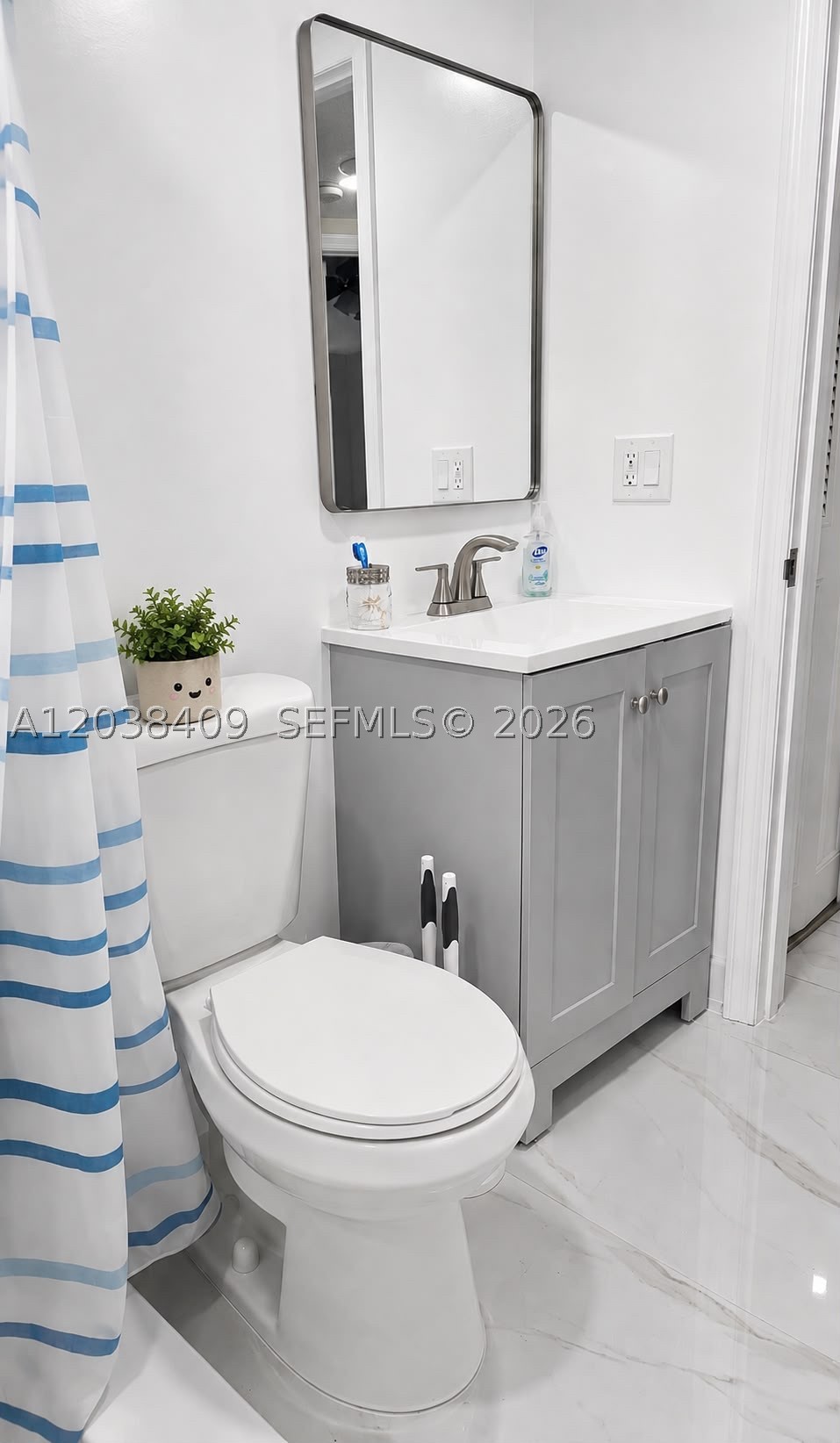 1939 SW 5th St #2, Miami FL 33135