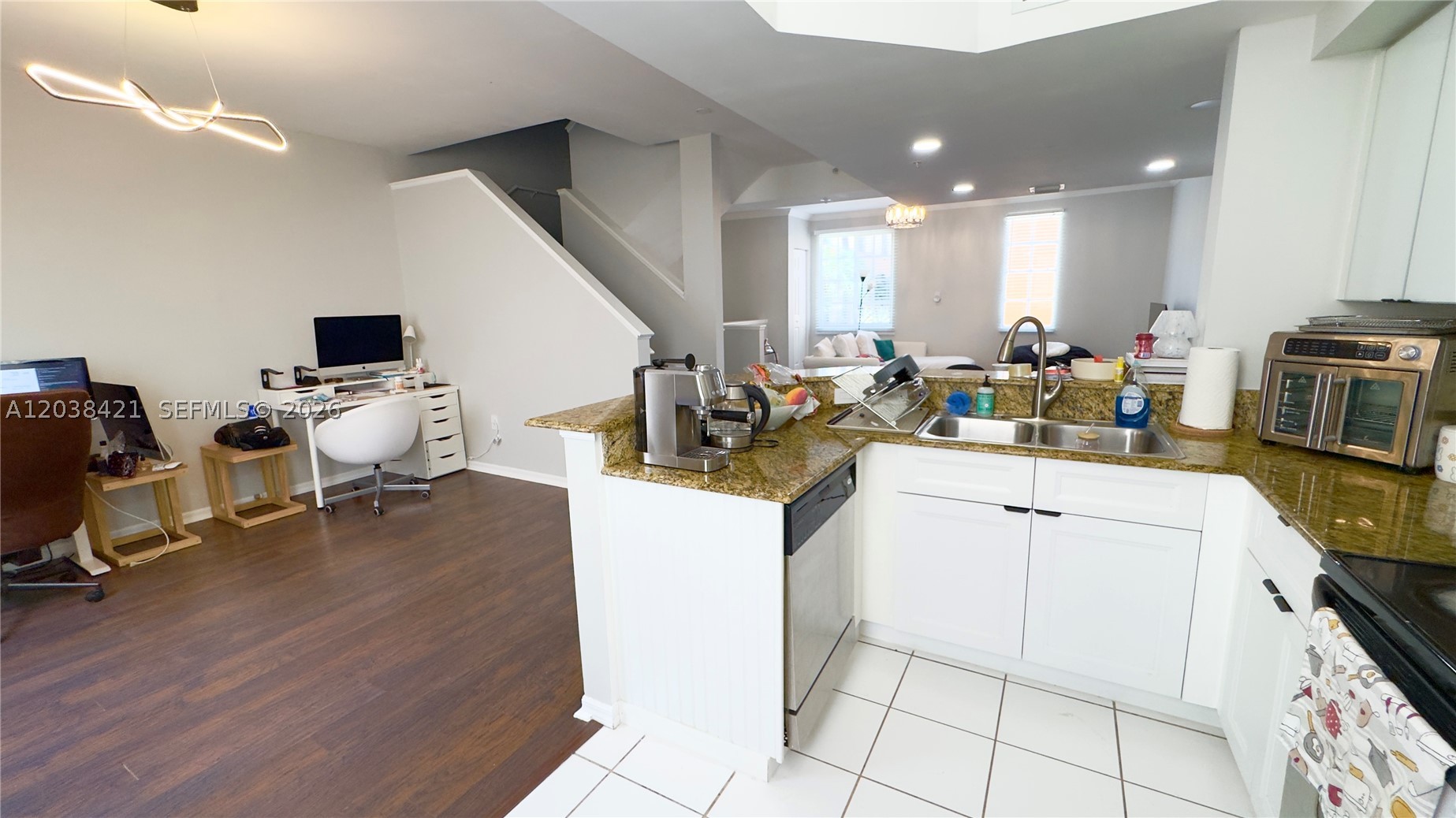 2845 NE 185th St #908, Aventura FL 33180