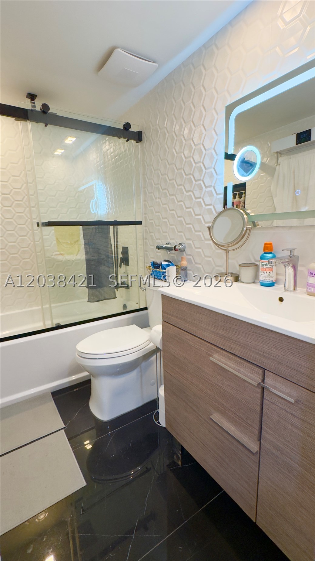 2845 NE 185th St #908, Aventura FL 33180