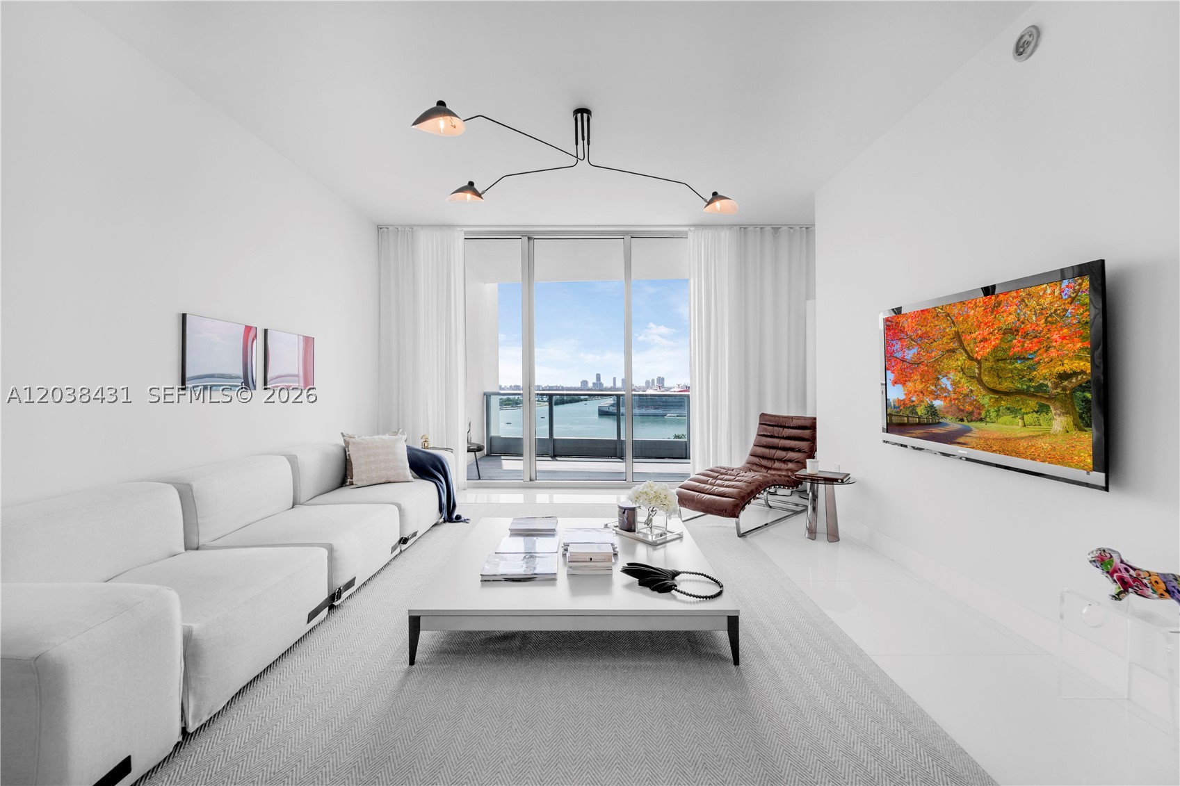 900 Biscayne Blvd #2302, Miami FL 33132