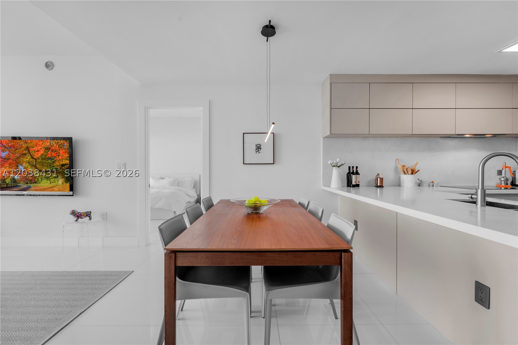 900 Biscayne Blvd #2302, Miami FL 33132