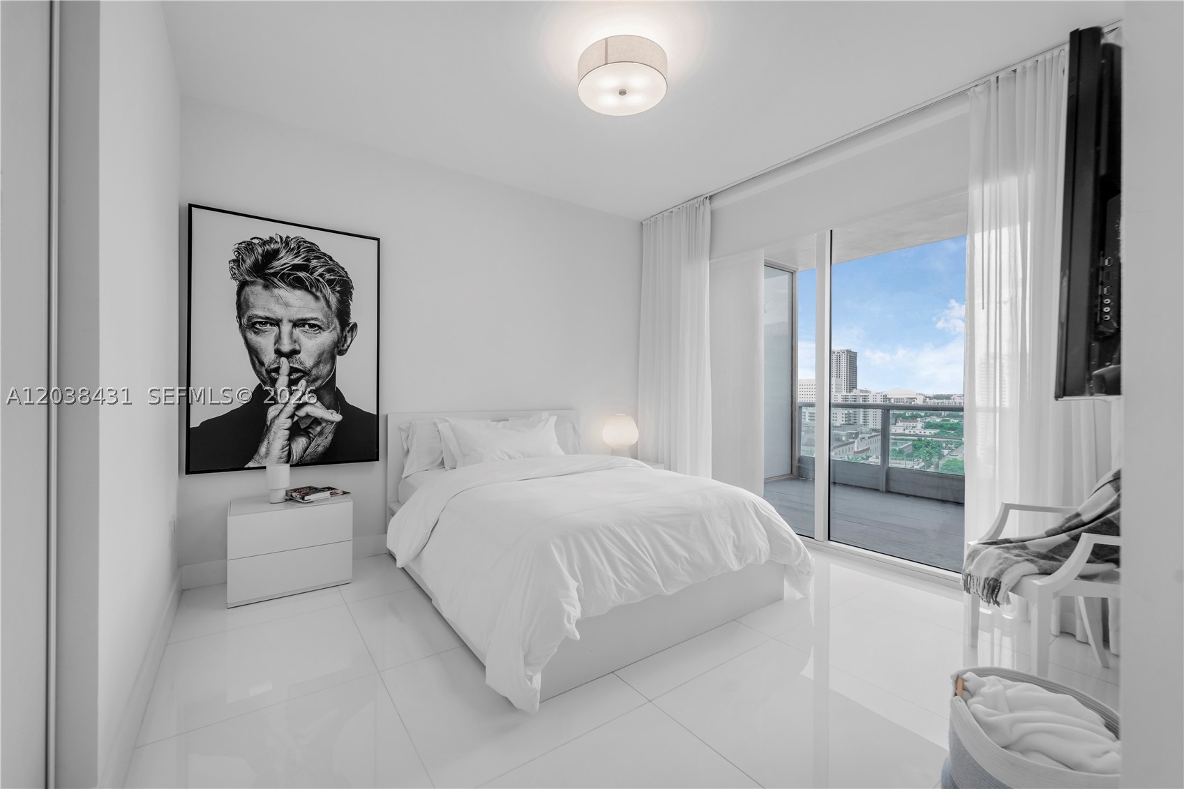 900 Biscayne Blvd #2302, Miami FL 33132