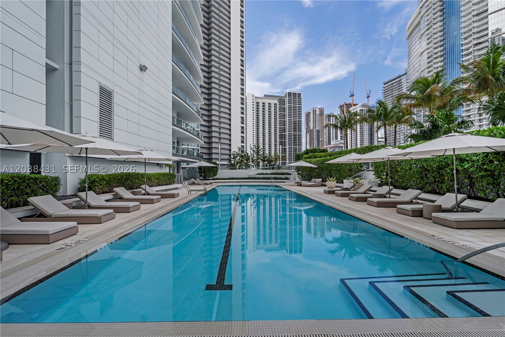 900 Biscayne Blvd #2302, Miami FL 33132