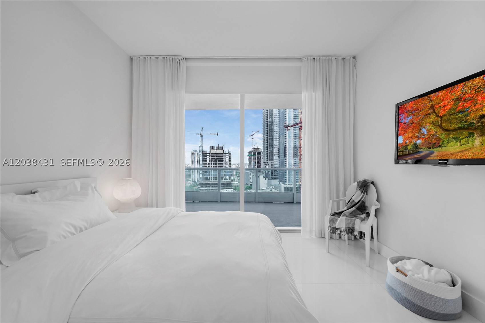 900 Biscayne Blvd #2302, Miami FL 33132