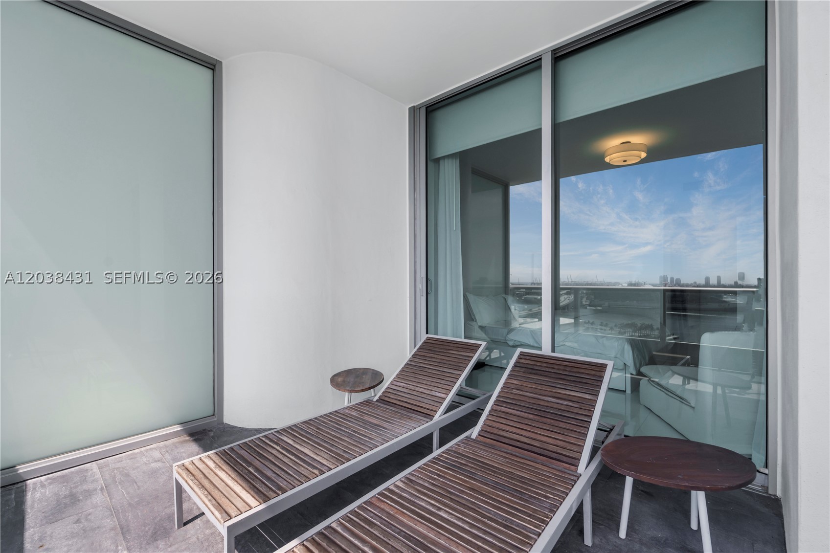 900 Biscayne Blvd #2302, Miami FL 33132