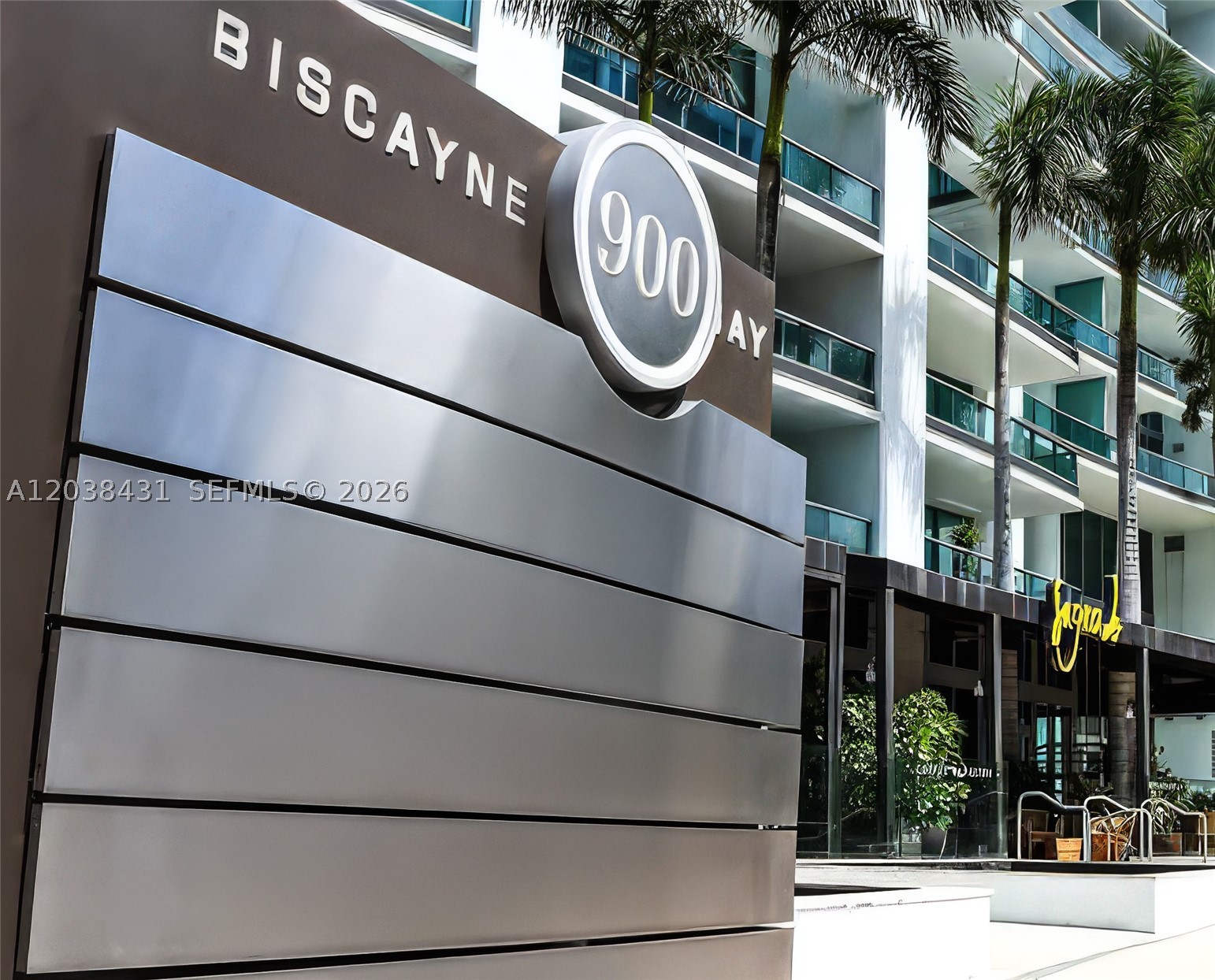 900 Biscayne Blvd #2302, Miami FL 33132
