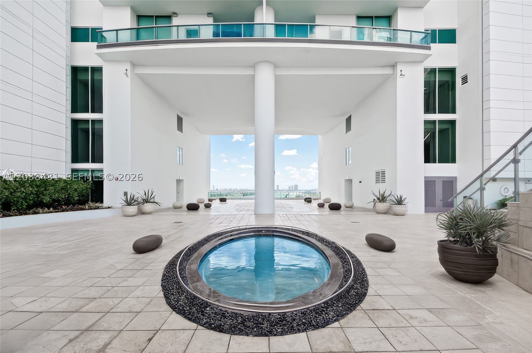 900 Biscayne Blvd #2302, Miami FL 33132