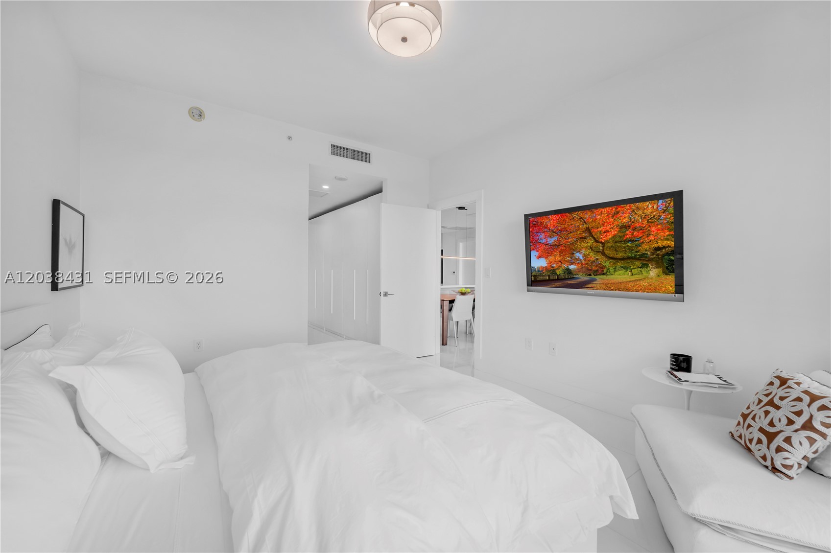 900 Biscayne Blvd #2302, Miami FL 33132