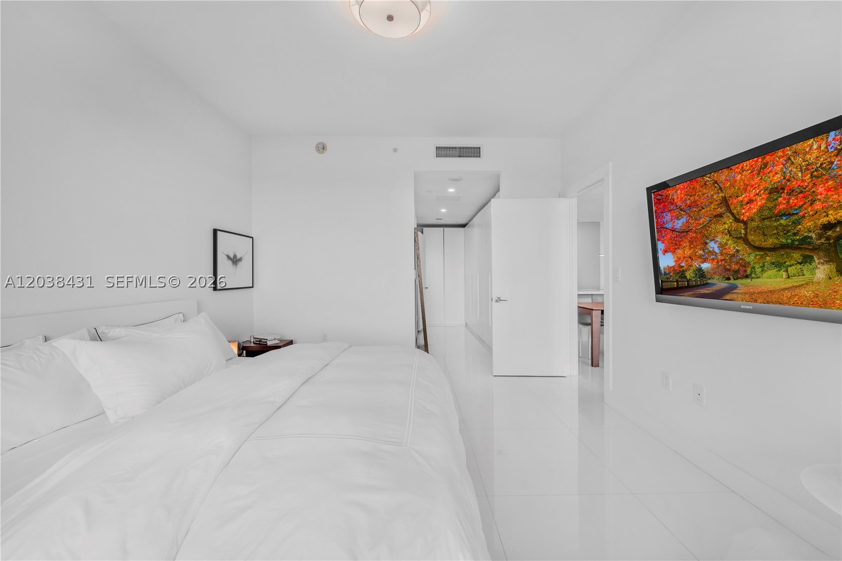 900 Biscayne Blvd #2302, Miami FL 33132