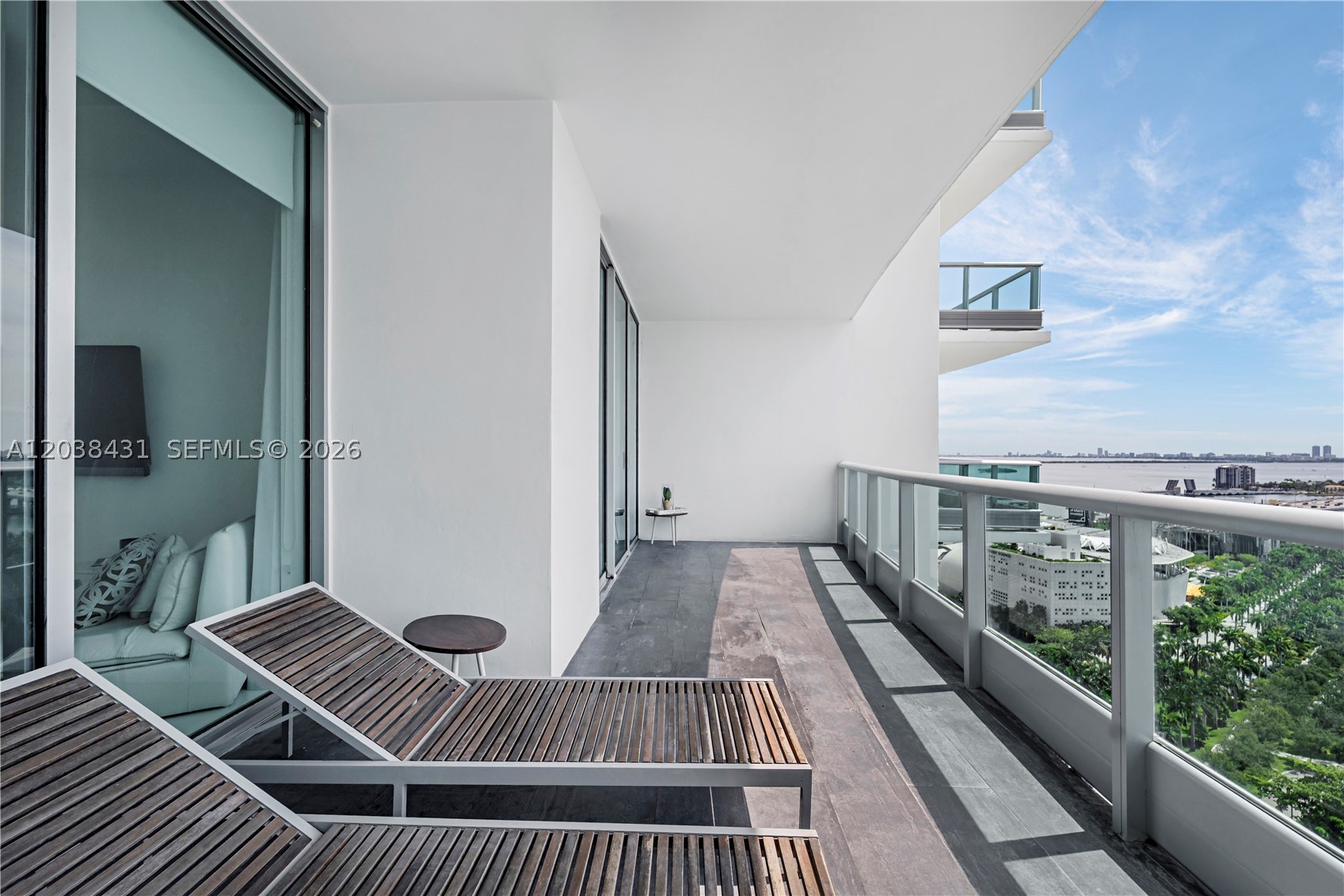 900 Biscayne Blvd #2302, Miami FL 33132
