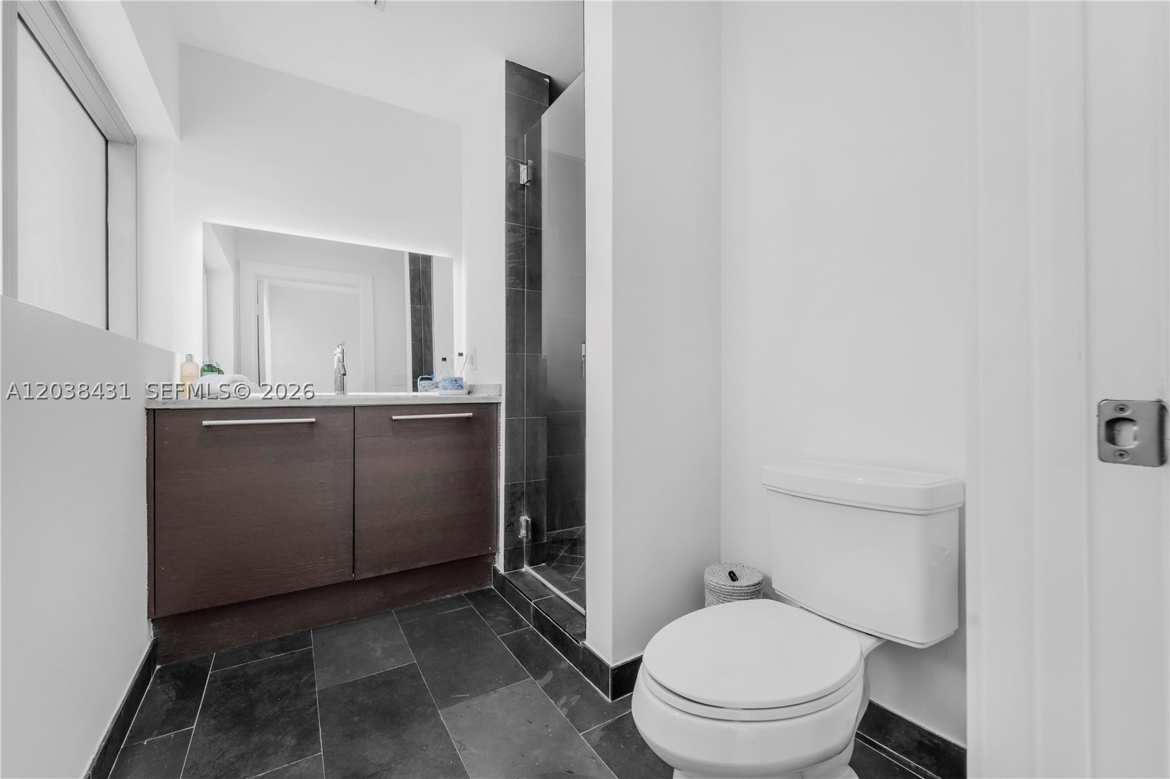 900 Biscayne Blvd #2302, Miami FL 33132