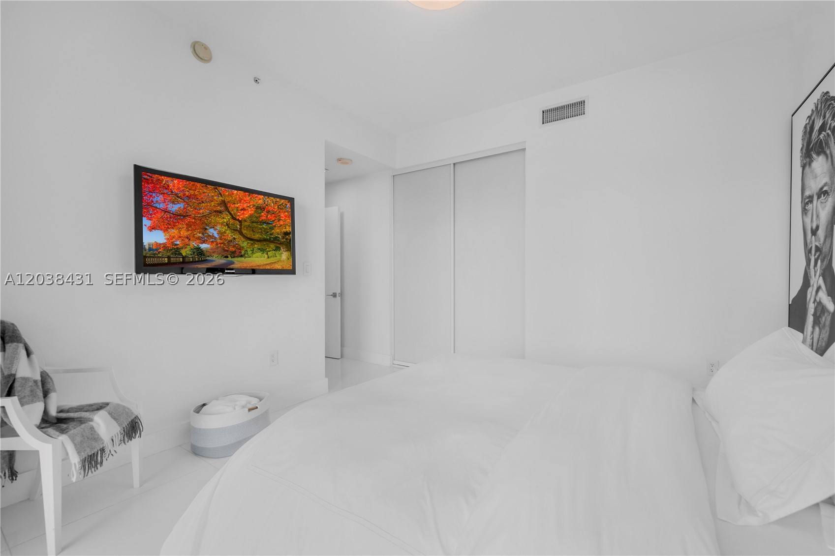 900 Biscayne Blvd #2302, Miami FL 33132