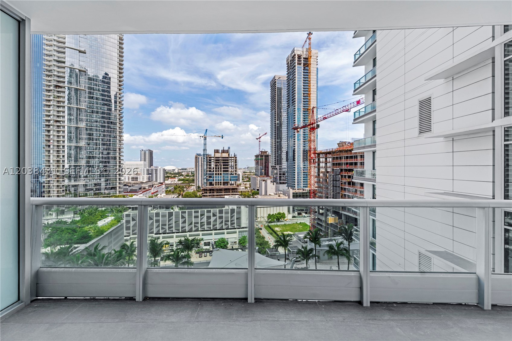 900 Biscayne Blvd #2302, Miami FL 33132