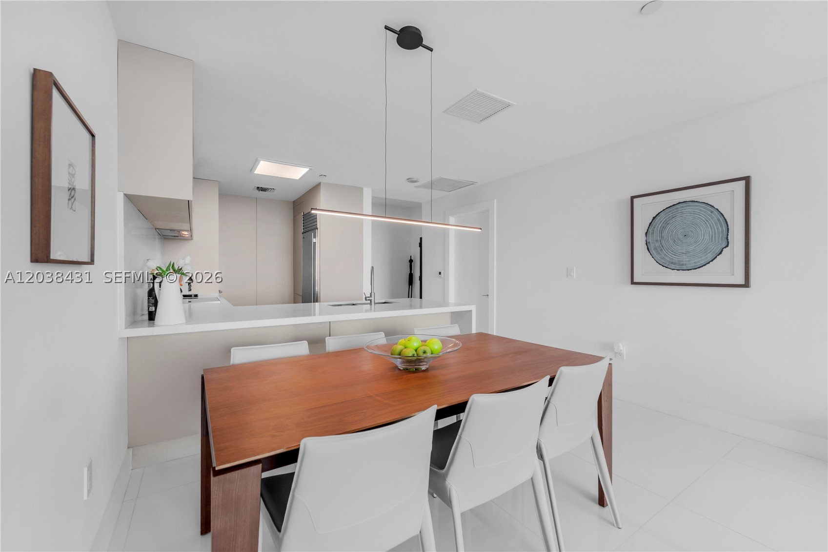 900 Biscayne Blvd #2302, Miami FL 33132