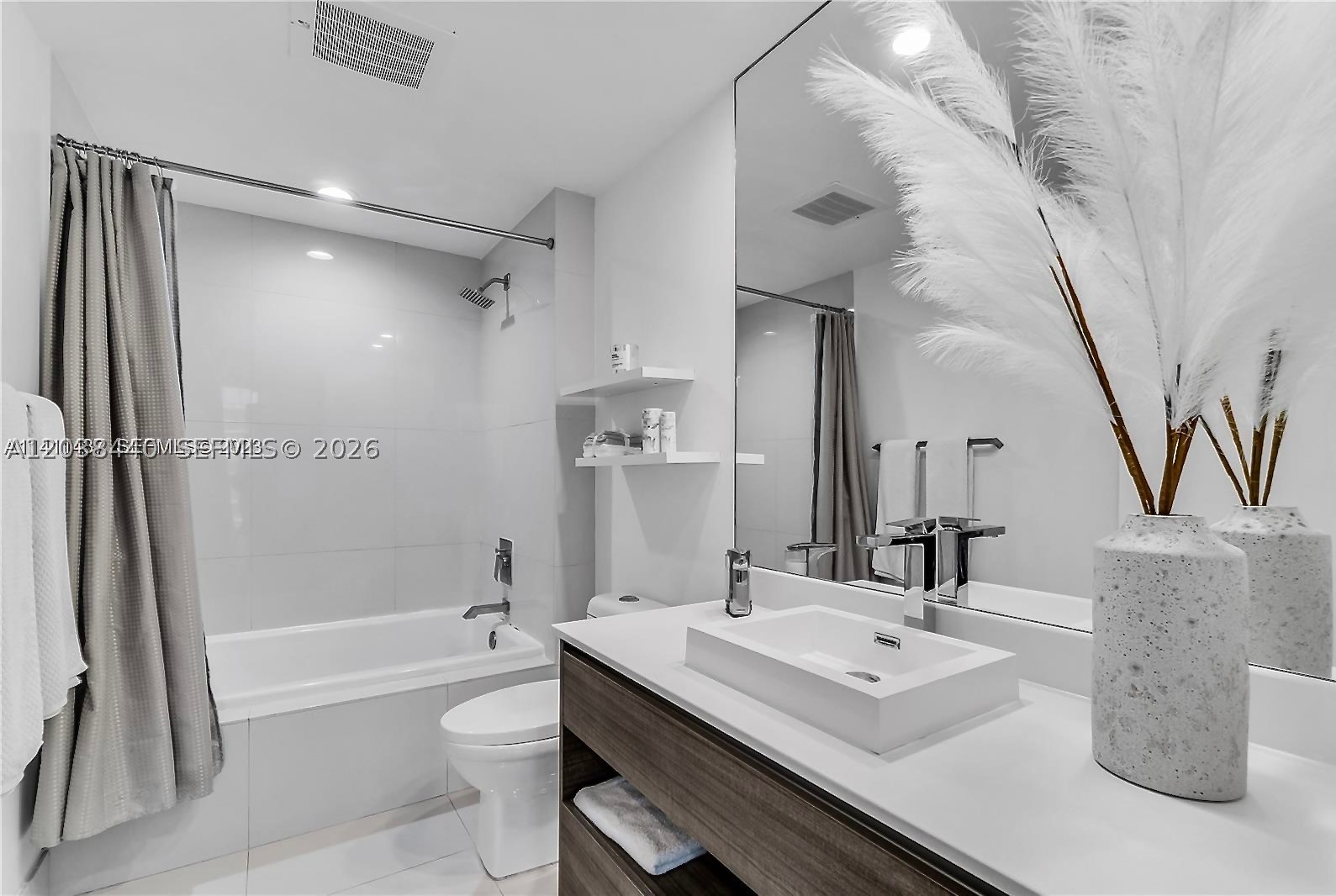 1100 S Miami Ave #3906, Miami FL 33130