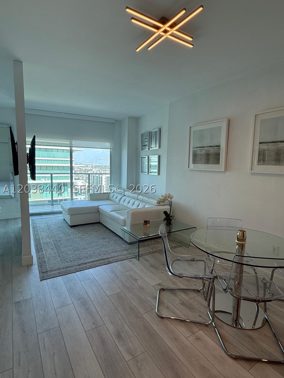 1100 S Miami Ave #3906, Miami FL 33130