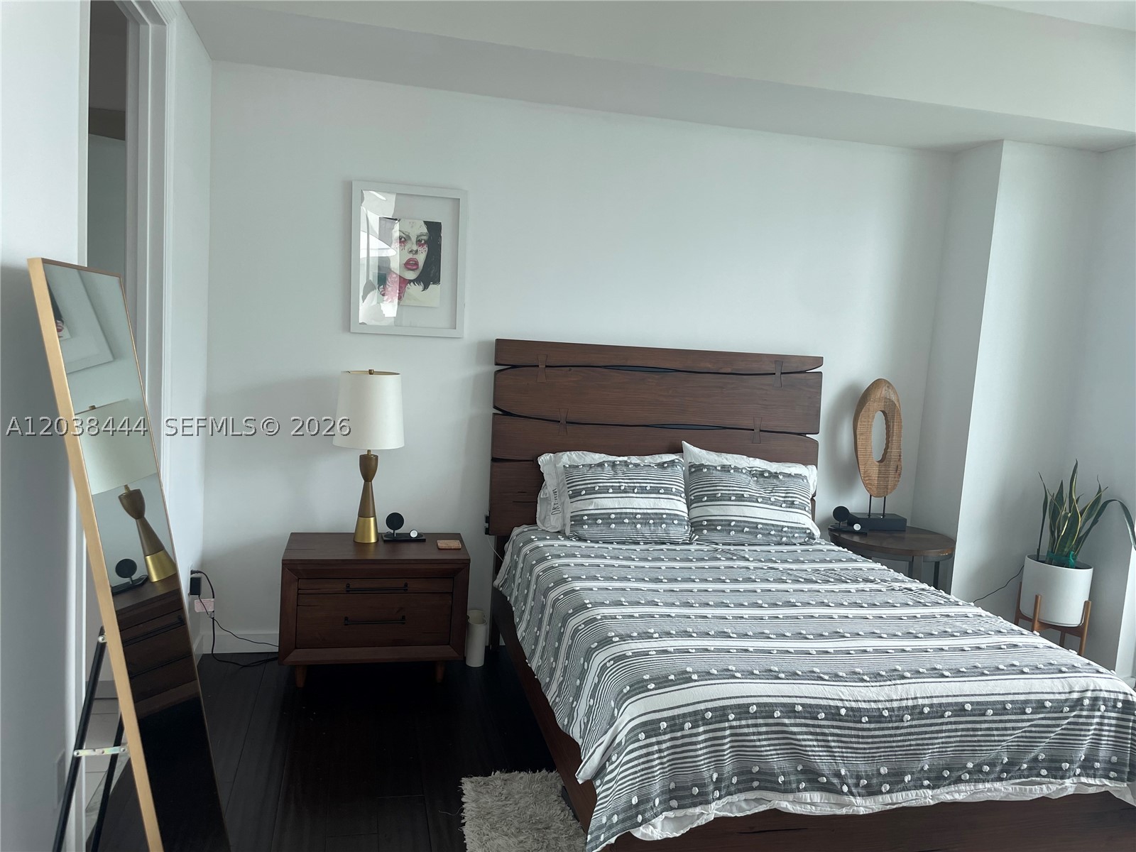 55 SE 6th St #Ph4307, Miami FL 33131