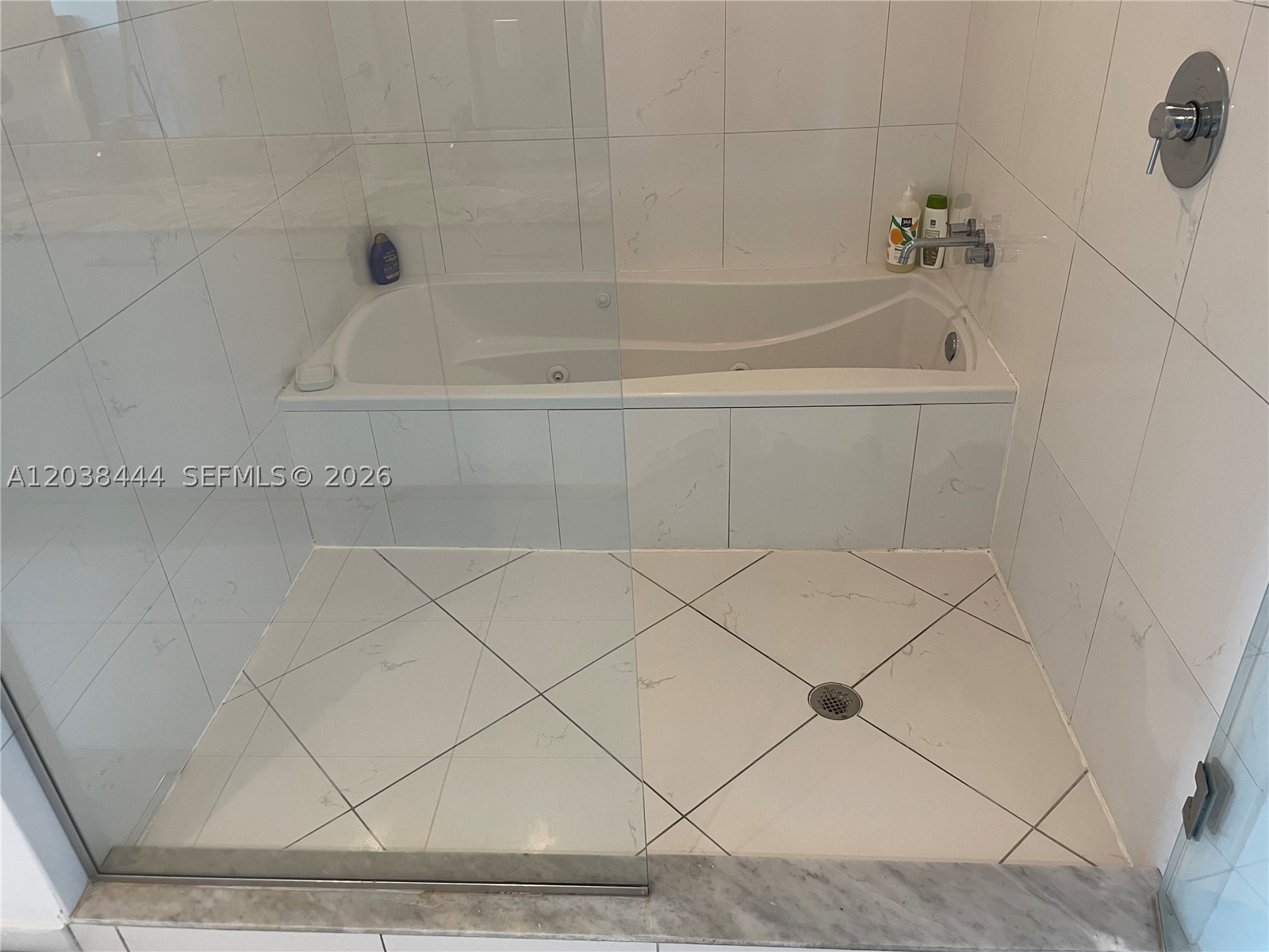 55 SE 6th St #Ph4307, Miami FL 33131
