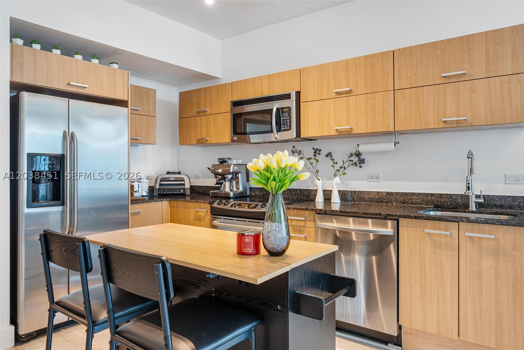 350 S Miami Ave #2108, Miami FL 33130