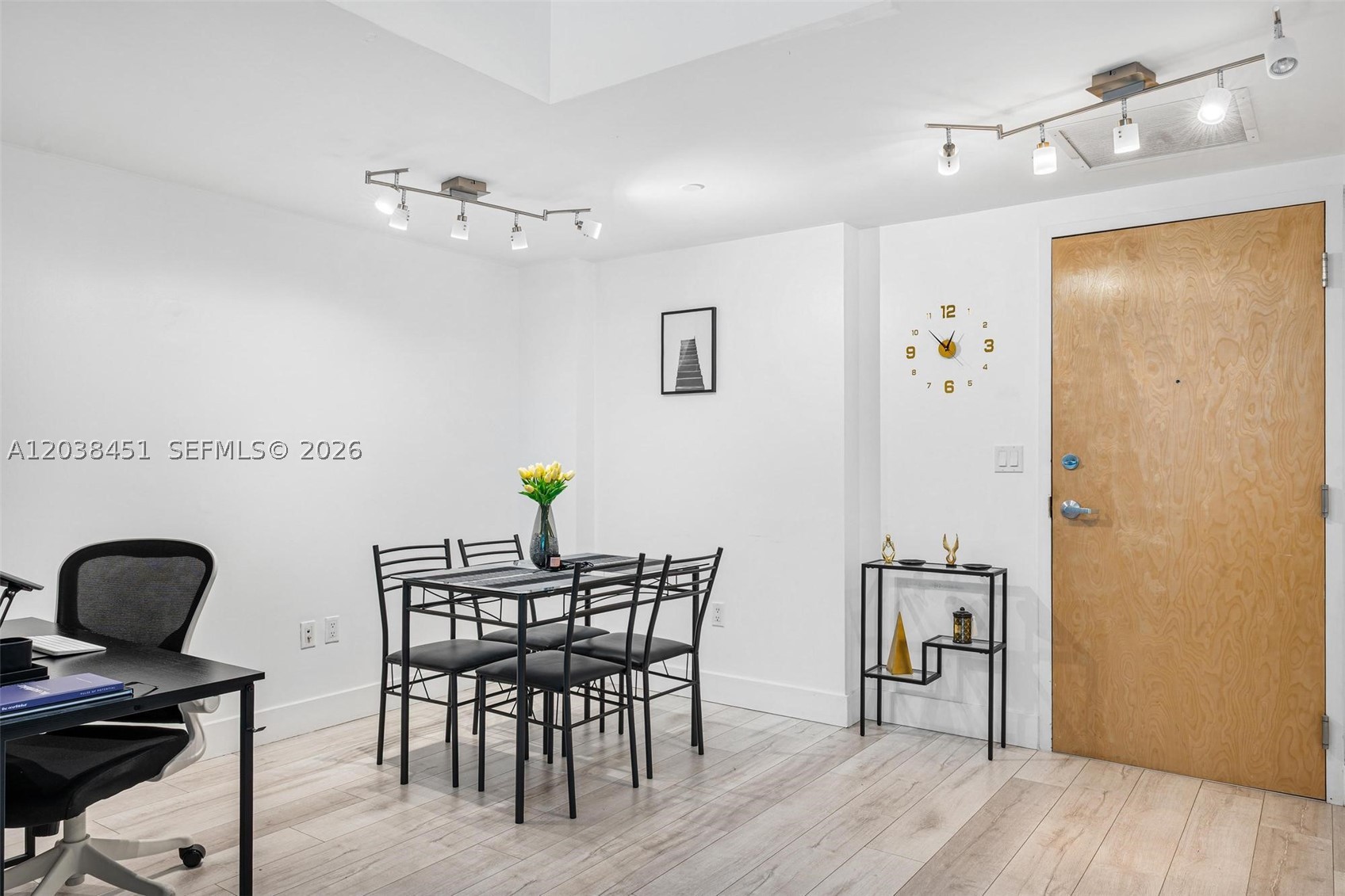 350 S Miami Ave #2108, Miami FL 33130