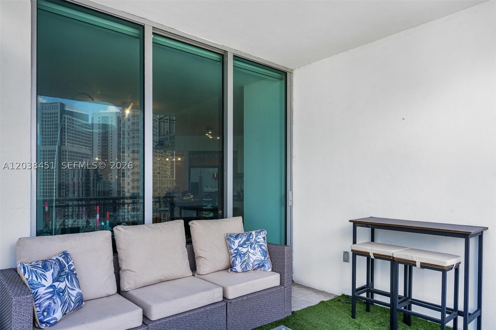 350 S Miami Ave #2108, Miami FL 33130