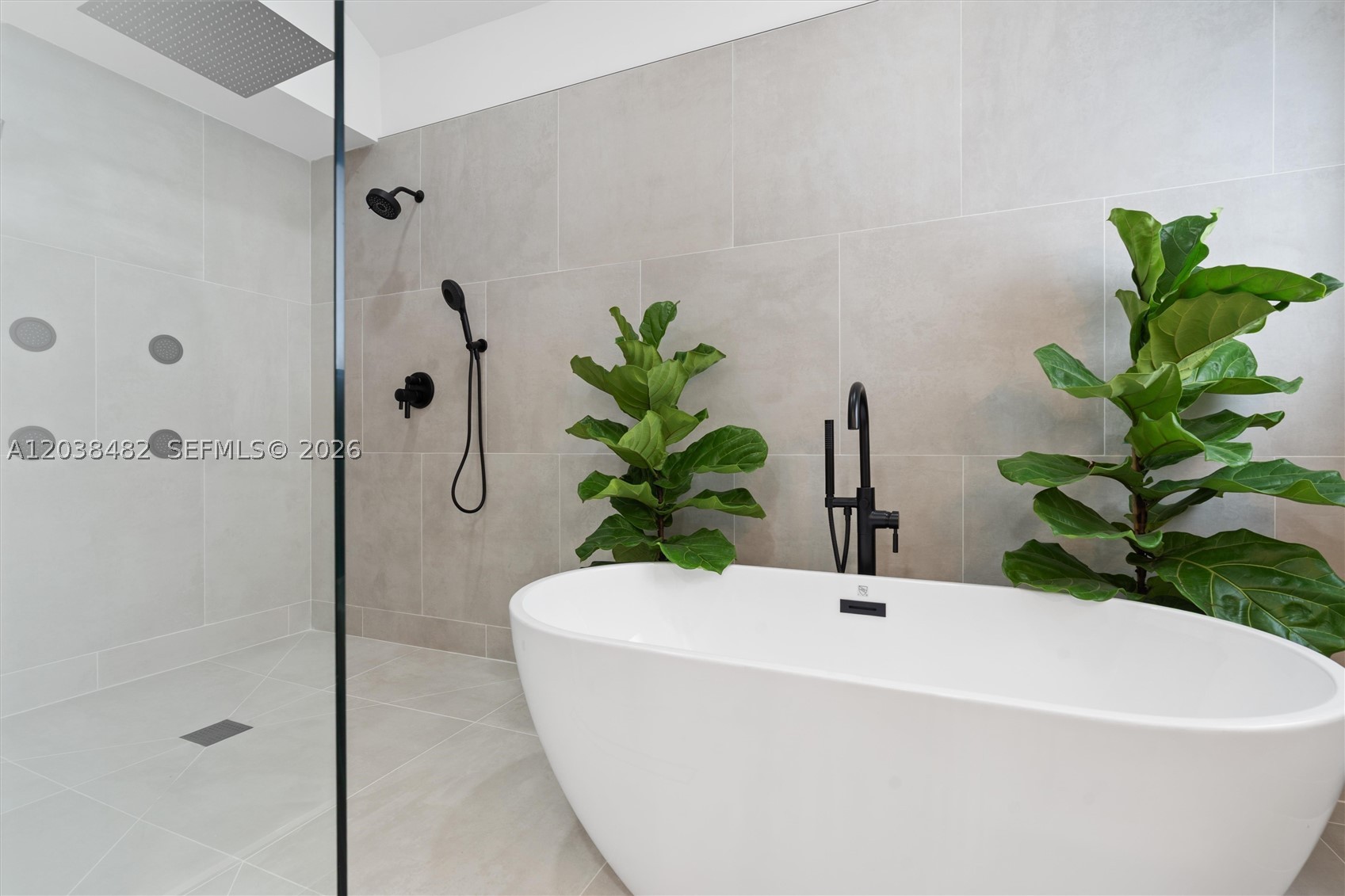 7190 Valencia Dr, Boca Raton FL 33433