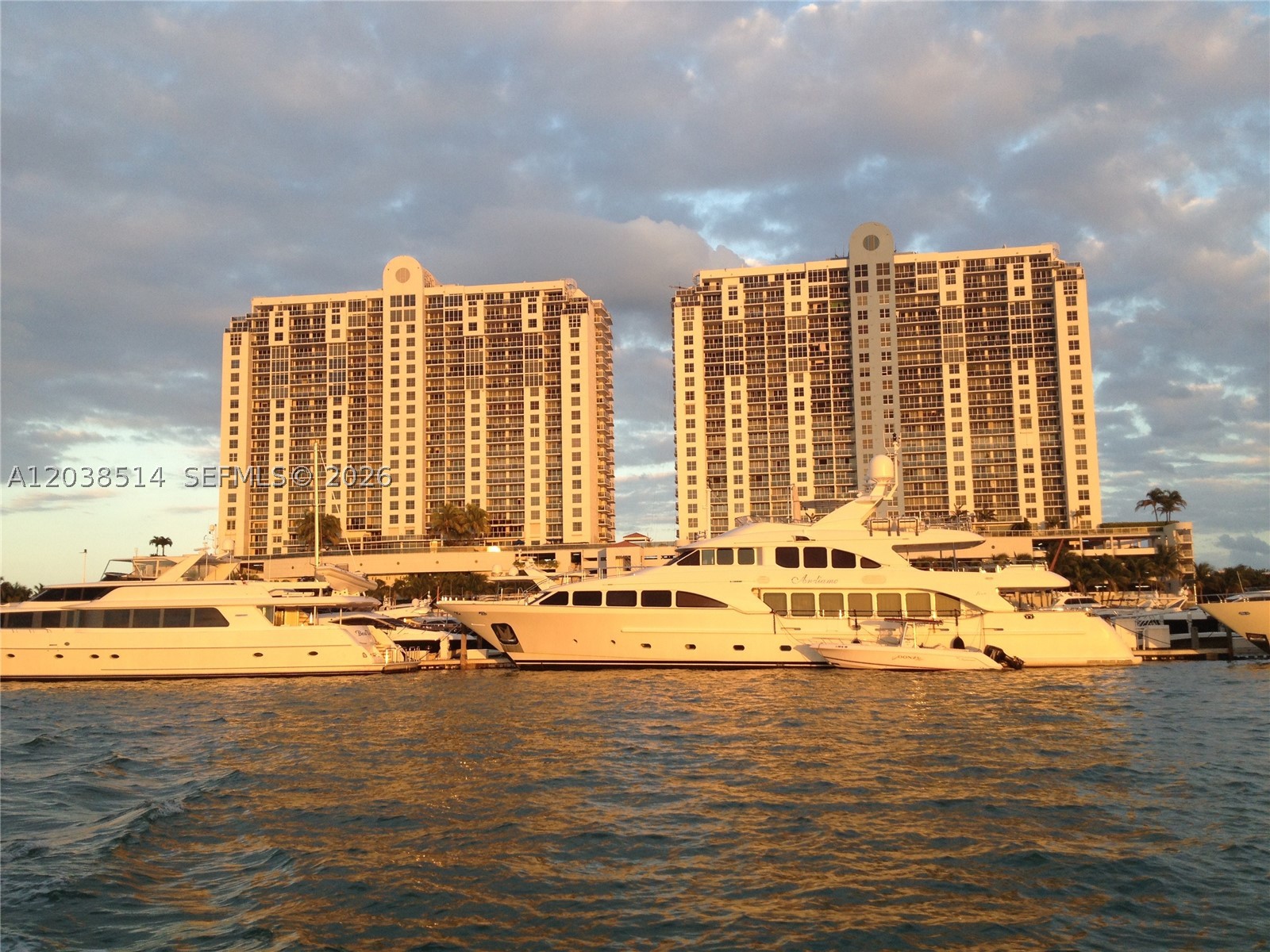 1800 Sunset Harbour Dr #1211, Miami Beach FL 33139