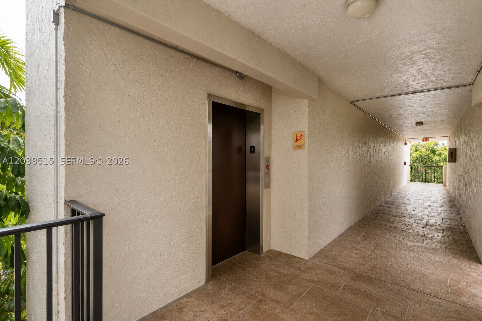 6904 N Kendall Dr #F305, Pinecrest FL 33156