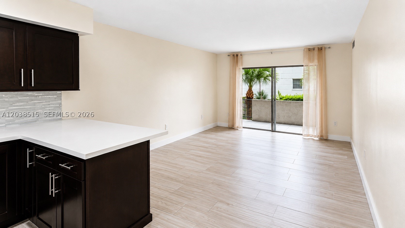 6904 N Kendall Dr #F305, Pinecrest FL 33156